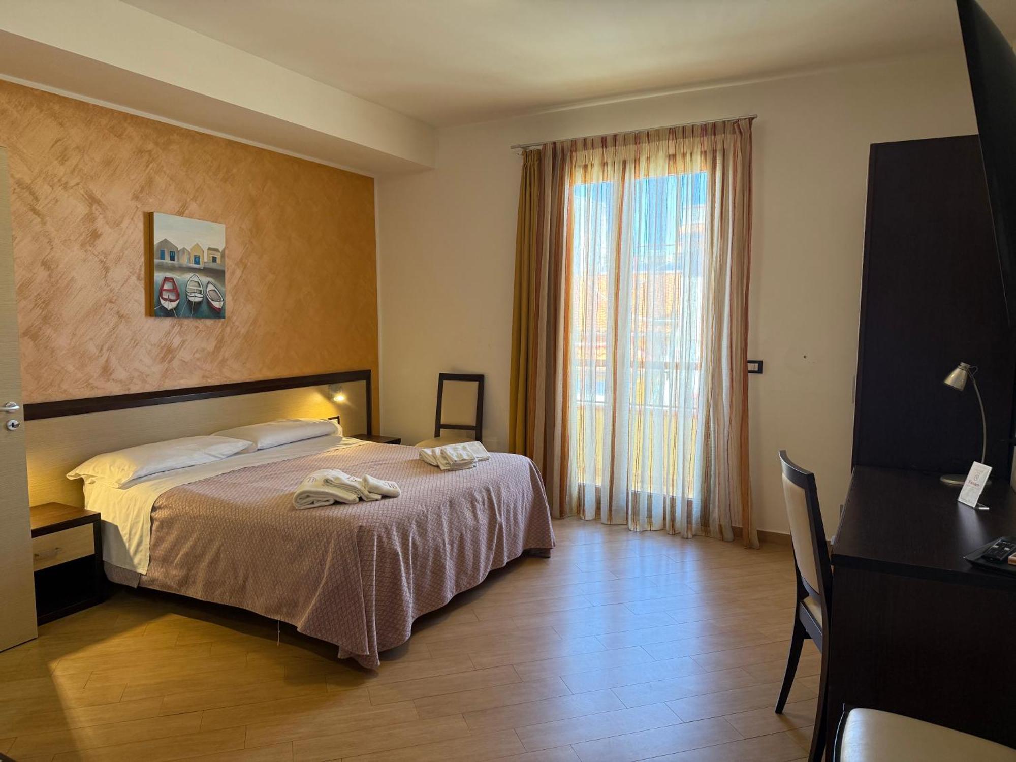 Albergo Perseo Portopalo Di Capo Passero Kültér fotó